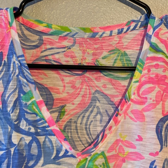 LILLY PULITZER Floral Print Tee Size xs - Picture 2 of 3